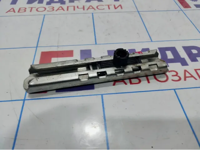 Механизм регулировки ремня безопасности Lada Kalina 2 11188217160