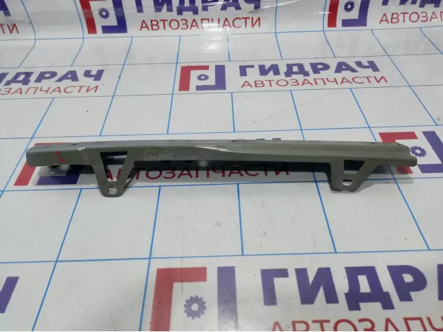 Кронштейн крепления крыла левый Lada Kalina 2 8450107097