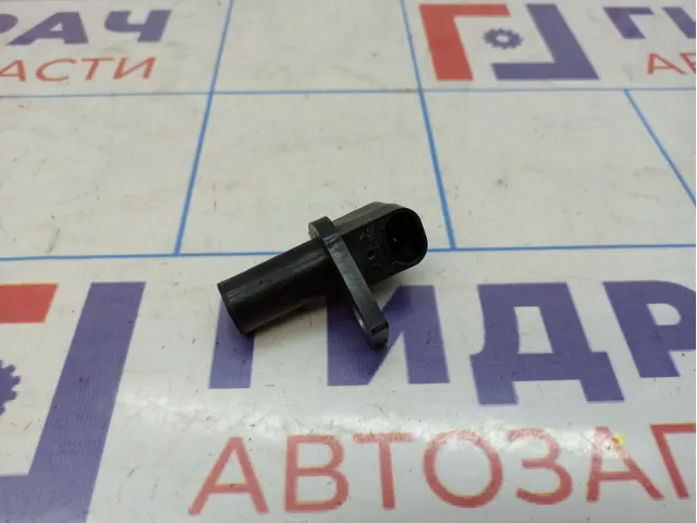 Датчик положения коленвала Lada Kalina 2 2112384701004