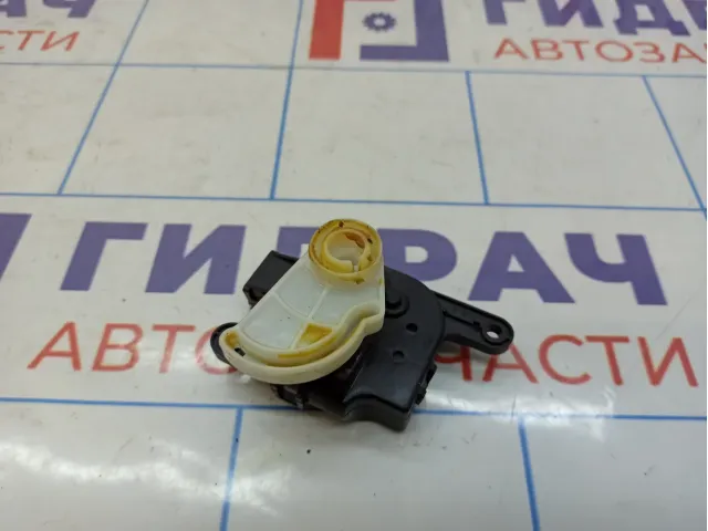 Моторчик заслонки отопителя Lada Kalina 2