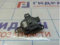 Моторчик заслонки отопителя Lada Kalina 2
