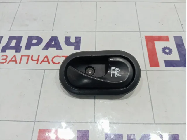 Ручка двери внутренняя правая Lada Largus 8200733847