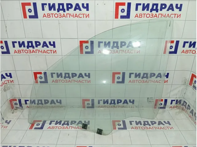 Стекло двери передней левой Lada Largus 803016965R
