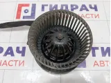 Моторчик отопителя (печки) Lada Largus