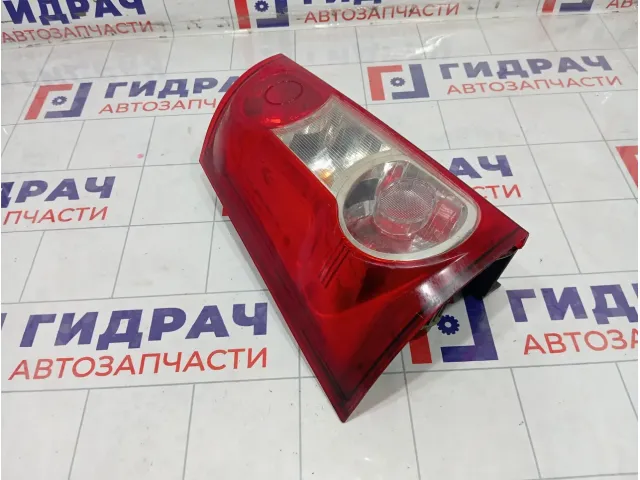 Фонарь задний левый Lada Largus 8200864612