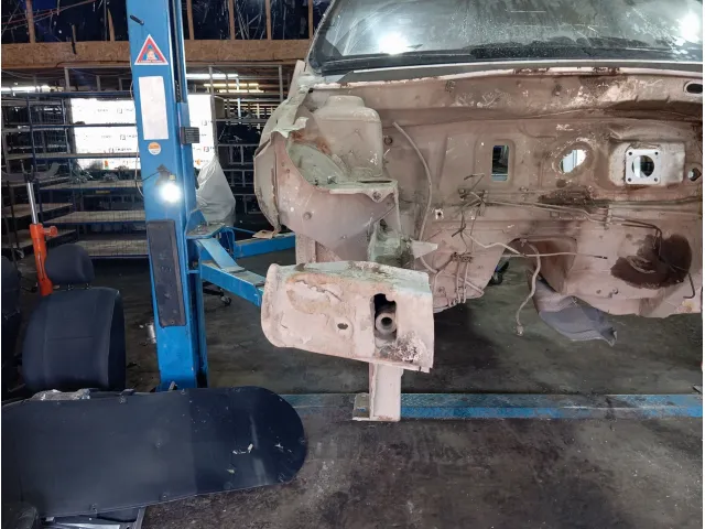 Лонжерон передний правый Lada Largus