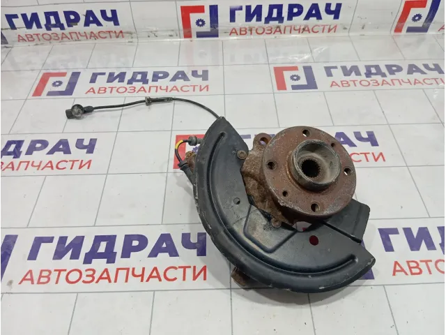 Кулак поворотный правый Lada Largus 8200898655