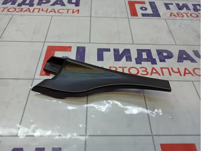 Накладка петли капота правая Lada Largus 8200273994