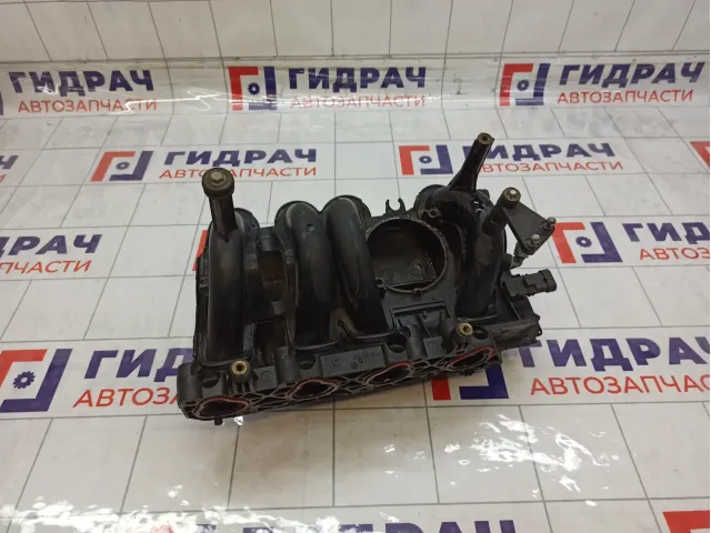 Коллектор впускной Lada Largus 7700273860