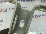 Петля двери багажника правая верхняя Lada Largus