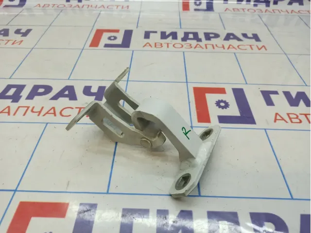 Петля двери багажника правая нижняя Lada Largus