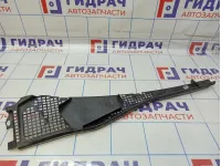 Решетка стеклоочистителя левая Lada Largus 8200825457
