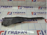 Решетка стеклоочистителя левая Lada Largus 8200825457
