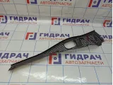 Решетка стеклоочистителя правая Lada Largus 8200294316