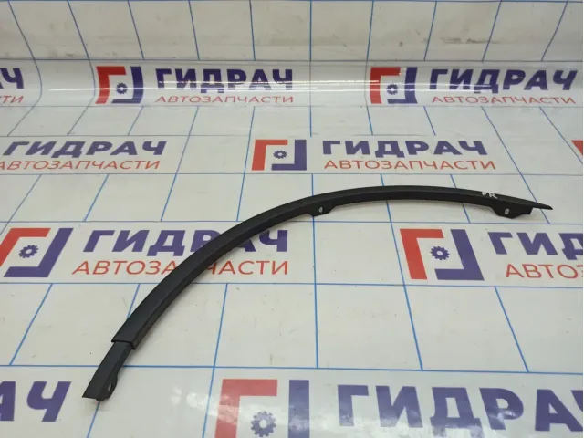 Накладка переднего крыла правого Lada Largus 8200419799