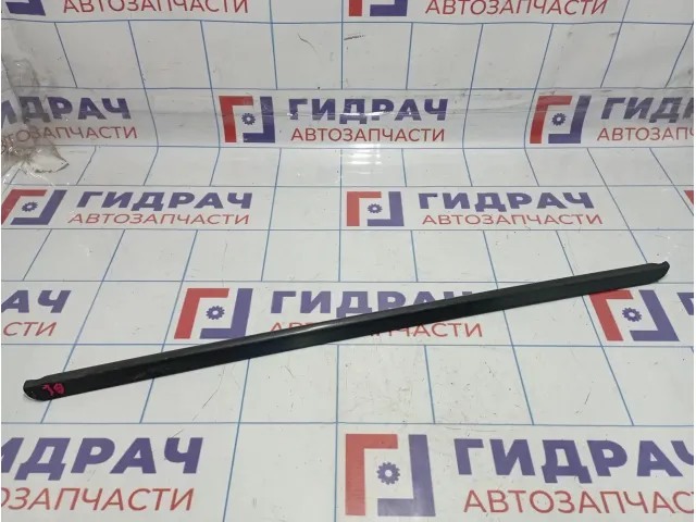 Накладка стекла заднего левого Lada Largus