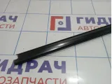 Уплотнитель стекла переднего правого Lada Largus