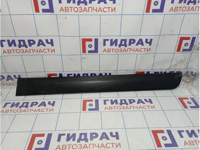 Накладка двери задней левой Lada Largus 8200476578