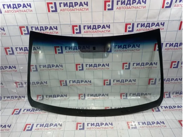 Стекло лобовое Lada Largus