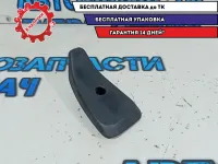 Ручка открывания двери багажника левая Lada Largus 8200522397.