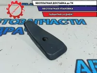 Ручка открывания двери багажника правая Lada Largus 8200522398.