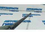 Накладка стекла переднего левого Lada Largus 8450000566.