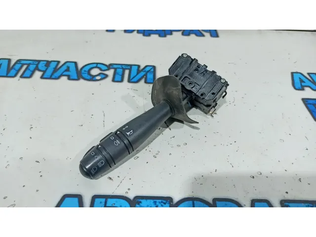 Переключатель поворотов подрулевой Lada Largus 6001551360.