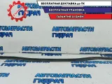 Уплотнитель капота Lada Largus 6001547055.