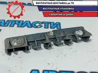 Кронштейн заднего бампера левый Lada Largus 8200846225.