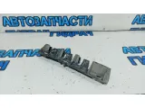 Кронштейн заднего бампера левый Lada Largus 8200846225.