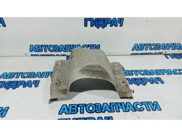 Экран тепловой Lada Largus .