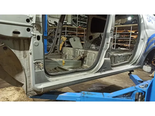 Порог со стойкой левый Lada Largus .