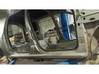 Порог со стойкой правый Lada Largus . Вмятина.