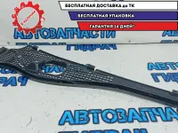 Решетка стеклоочистителя правая Lada Largus 8200294316.
