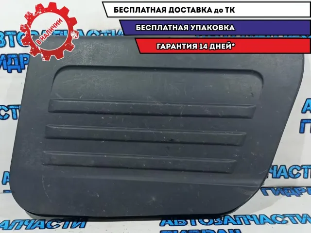 Обшивка двери задней правой Lada Largus 8450000344. Царапины.