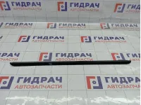 Накладка стекла переднего правого Lada Largus 8450000565