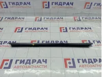 Накладка стекла заднего левого Lada Largus 8450000572