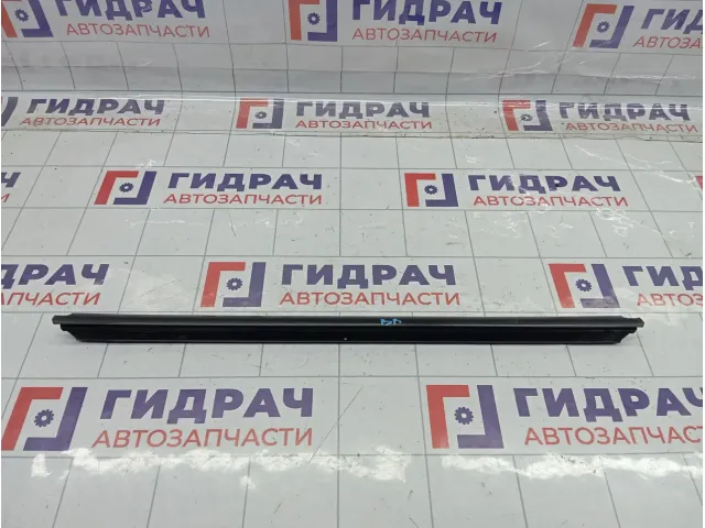 Накладка стекла заднего правого Lada Largus 8450000571