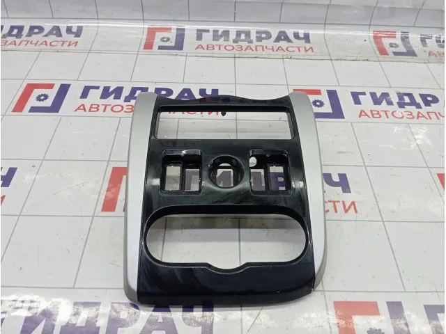 Накладка торпедо Lada Largus 8450000264