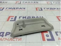 Кронштейн полки багажника правый Lada Largus 8450000545