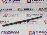 Уплотнитель стекла переднего левого Lada Largus