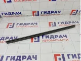 Уплотнитель стекла переднего правого Lada Largus