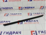 Уплотнитель стекла переднего правого Lada Largus