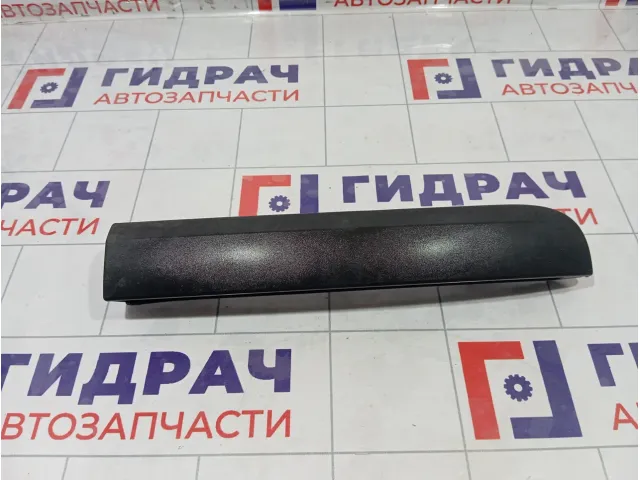 Накладка двери (крышки) багажника правая Lada Largus 8200490254