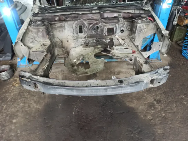 Панель передняя Lada Largus