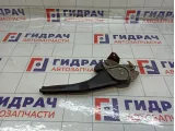 Рычаг, педаль стояночного тормоза Lada Largus