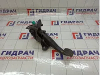 Педаль сцепления Lada Largus 465037621R