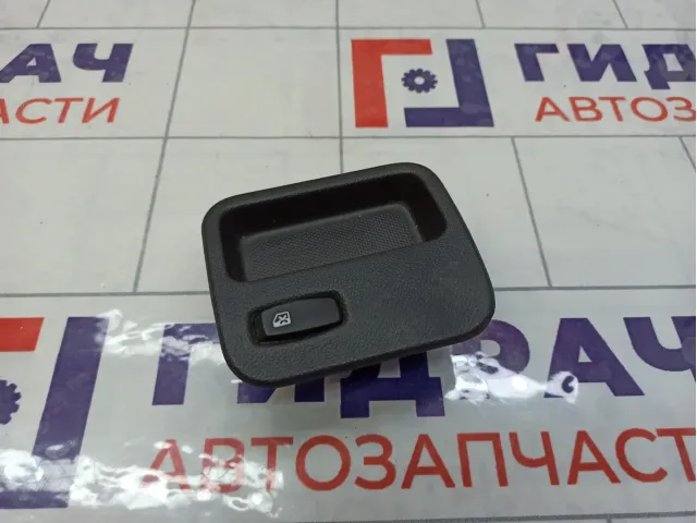 Кнопка блокировки стеклоподъемников Lada Largus 8200325065