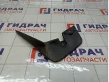 Брызговик передний левый Lada Largus 8450000980