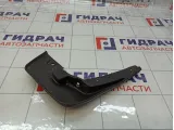 Брызговик передний левый Lada Largus 8450000980